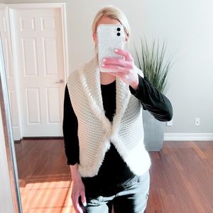 Love token sweater vest XS